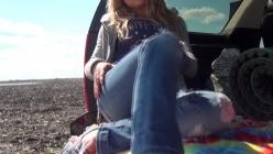 MeetMadden.19.05.29.Road.Side.XXX.1080p.MP4-LEWD