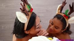 StepSiblingsCaught.25.12.15.Bianca.Bangs.And.Isabella.Jules.XXX.1080p.MP4-WRB