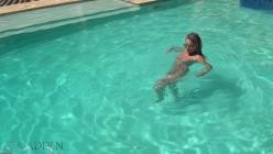 MeetMadden.18.09.12.Strutting.Around.Topless.XXX.1080p.MP4-LEWD