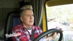 Trucker.Babes.400.PS.in.Frauenhand.S10E01.German.DOKU.WebRip.x264-ATAX