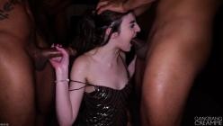 GangbangCreampie.25.12.29.Julia.James.Blowbang.XXX.1080p.MP4-WRB