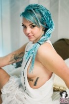 SuicideGirls - LucySuicide Dont Steal My Covers - 43 Pics