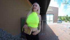 MyDirtyHobby - Lucy-Cat - Beim Burgerladen Aufgerissen