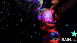 RomiRain 16 03 31 Masturbating Under Neon Glowing Stars 1080p