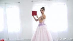 PornstarPlatinum.20.09.05.Joslyn.James.in.Ball.Gown.Love.XXX.1080p.MP4-OiLED