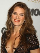 Biography - Brooke Shields